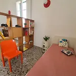 Grande Casa Con Terrazza Al Centro Di 公寓