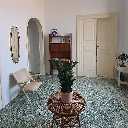 Grande Casa Con Terrazza Al Centro Di Nardò