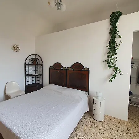 Grande Casa Con Terrazza Al Centro Di Daire *